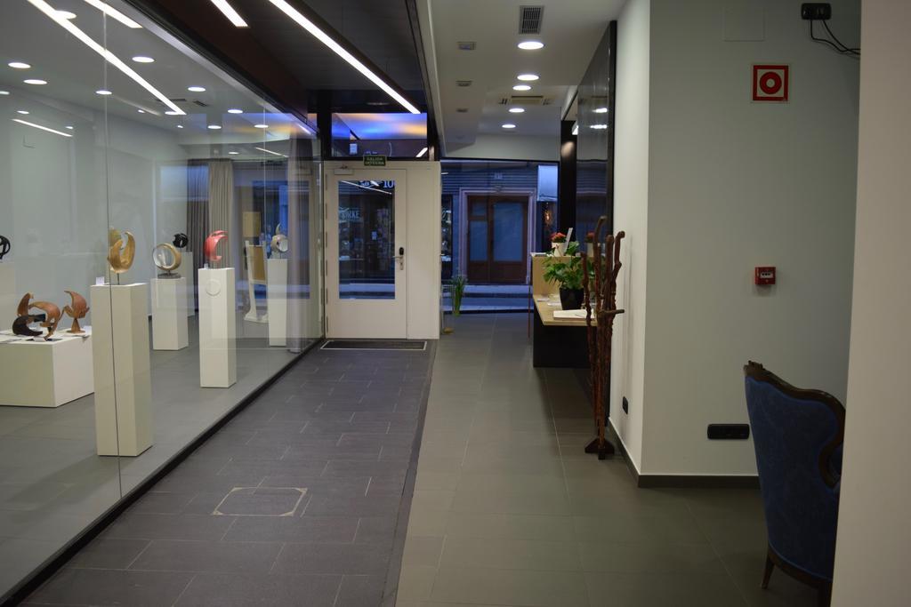 Zerupe Hotel Зараутц Экстерьер фото